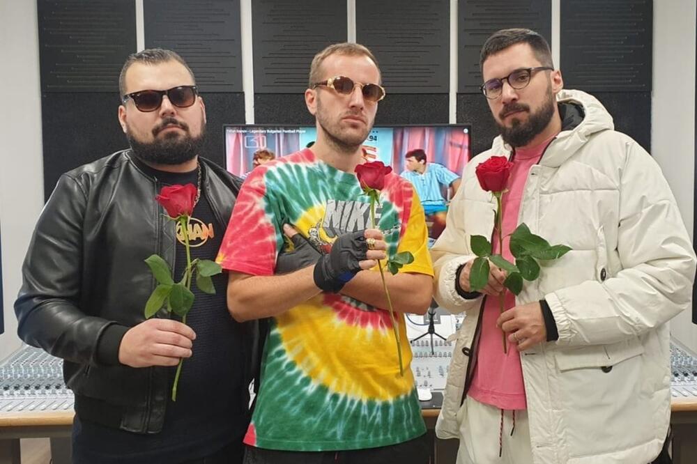 Kandžija (u sredini) u spotu za Rokatiki, Foto: Kandžija