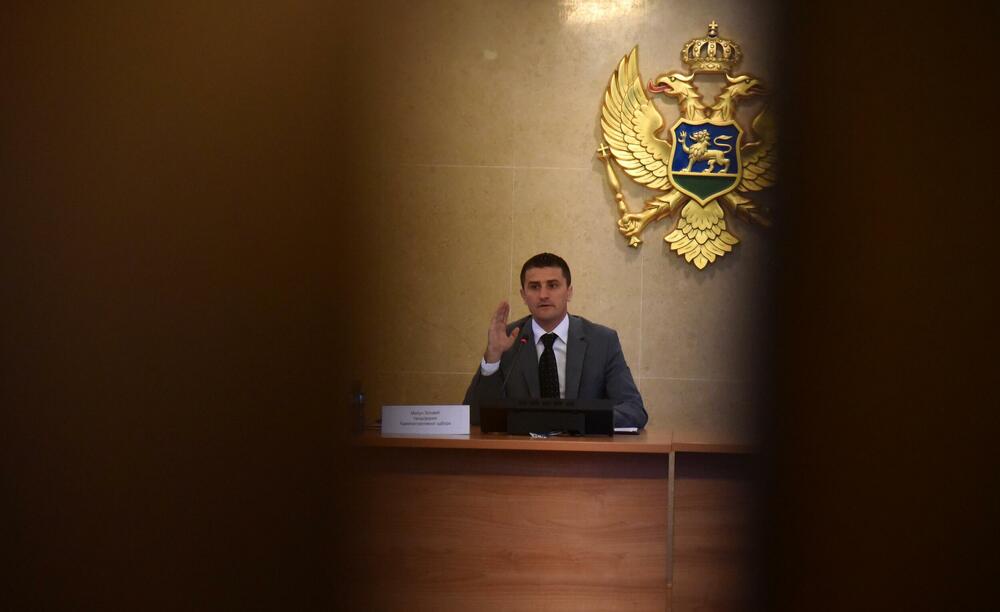 <p>Vlast će od 13 članova odbora, kako je rekao Vladimir Martinović (Demokrate), imati po sedam, a opozicija po šest članova</p>