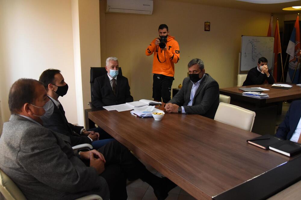 Sa sastanka  Krivokapića i šefovima poslaničkih klubova, Foto: Boris Pejović