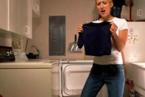 Nakon pogrešnog pranja: Kako popraviti ućebani džemper?