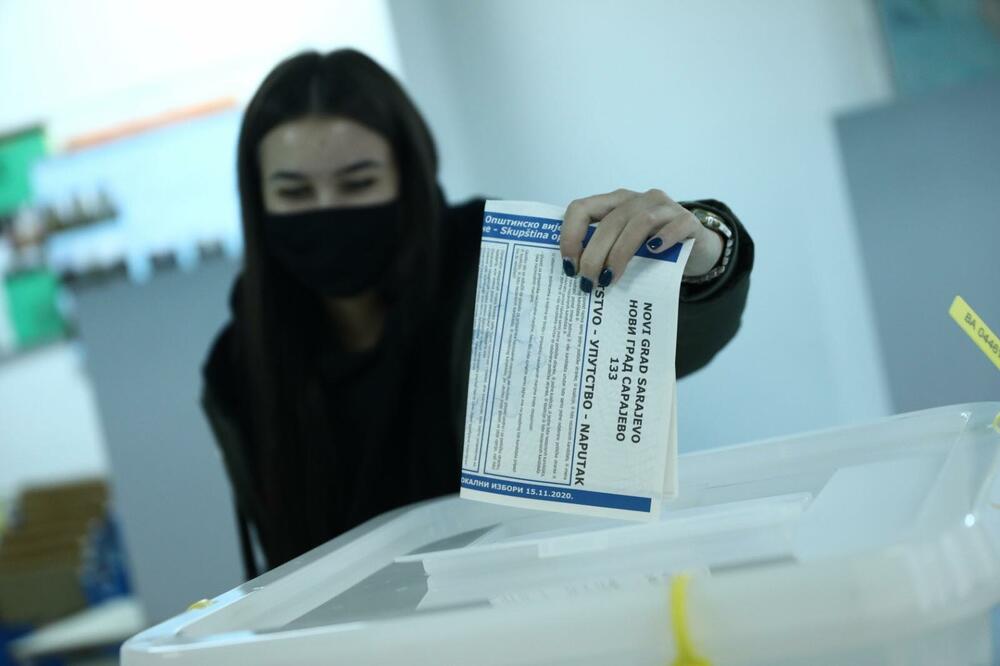 Glasanje u Sarajevu, Foto: Reuters
