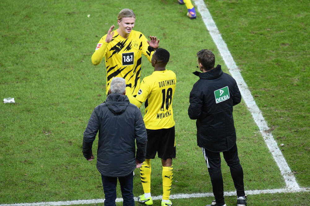 Haland ustupa mjesto na terenu 16-godišnjem Mukokou, Foto: Reuters