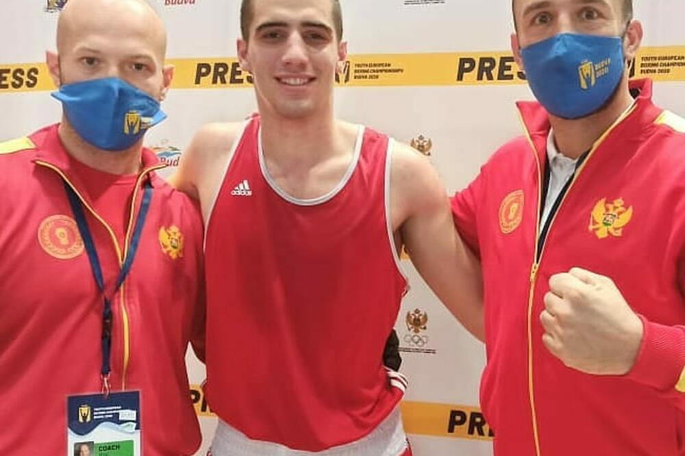 Liješević sa trenerom Ružićem i selektorom Draškovićem, Foto: BK Budva