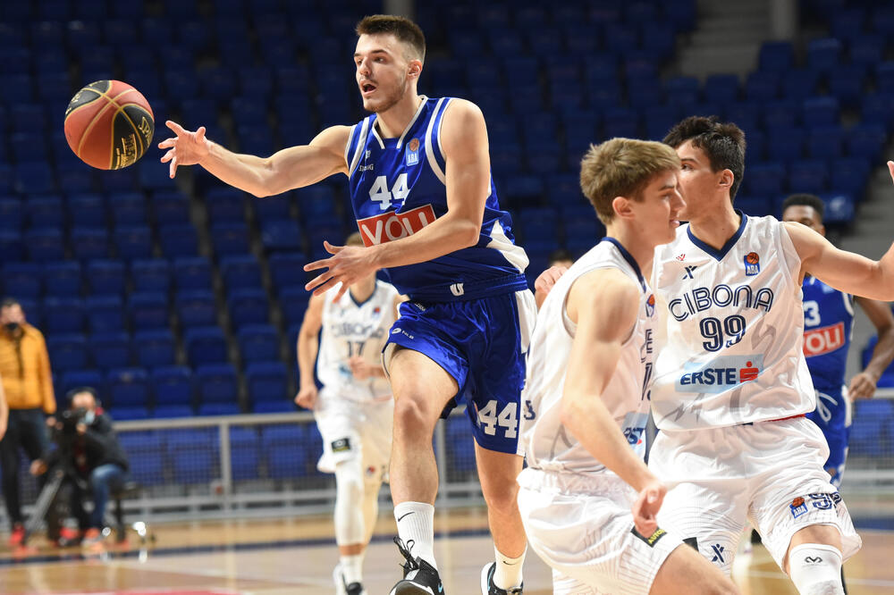 Fedor Žugić je bio najefikasniji igrač meča sa 20 poena, Foto: Savo Prelević