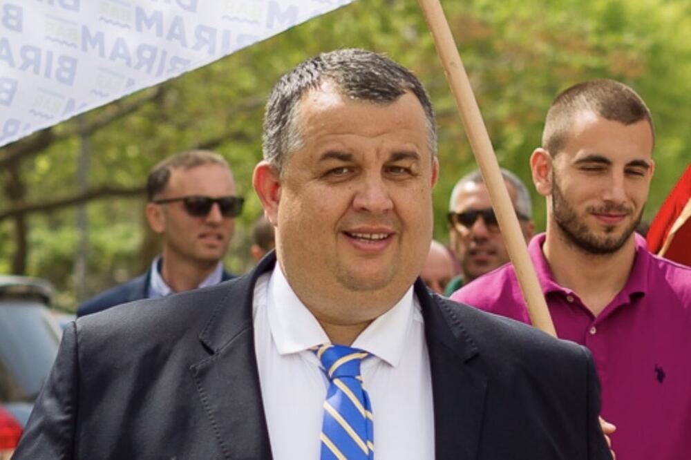 Cakan, Foto: Biram Crnu Goru