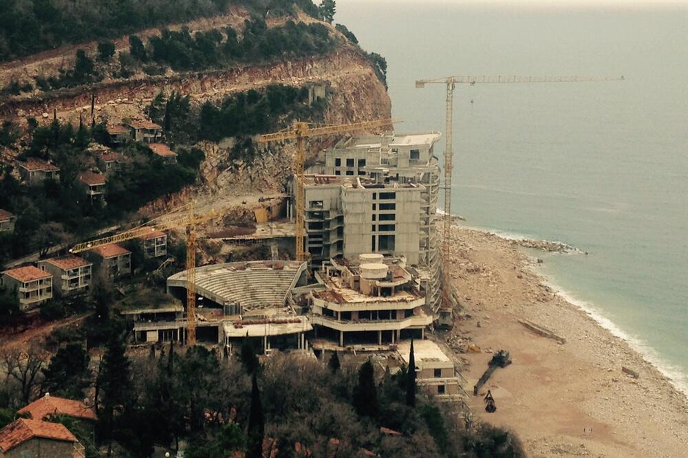 Gradi se skoro dvije decenije: Hotel As, Foto: Vuk Lajović