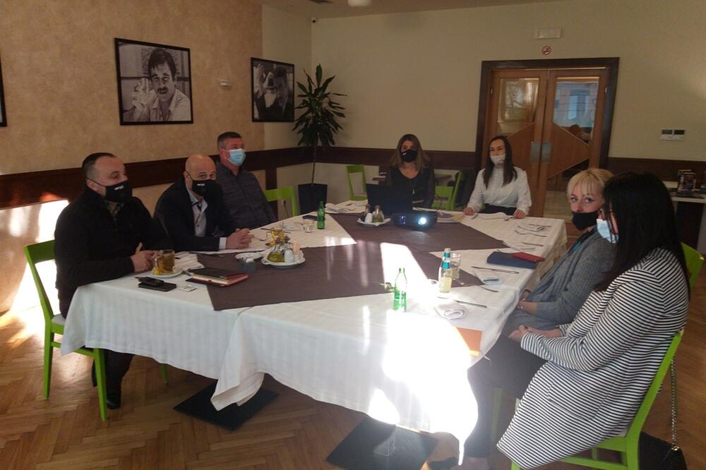 Sa sastanka, Foto: Svetlana Mandić