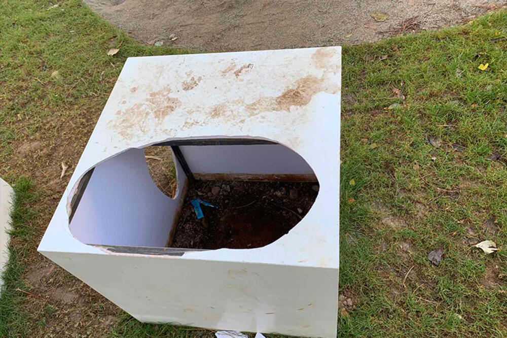 Detalj sa oštećenog igrališta, Foto: Glavni grad Podgorica