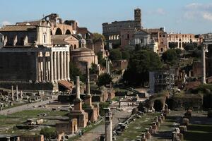 „Molim vas, oprostite": Turistkinja vratila u Rim ukradeni drevni...