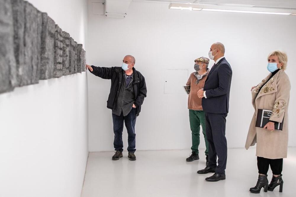 Sa otvaranja salona na Cetinju, Foto: PR Centar