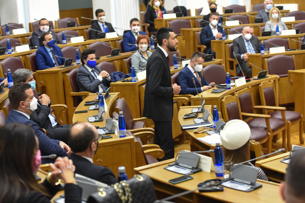 Iduće sedmice se očekuje izbor vlade: sa sjednice parlamenta na Cetinju, Foto: Boris Pejović