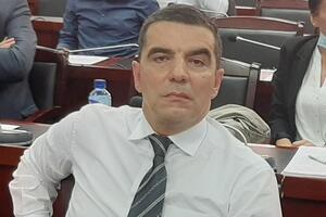 Kusovac saslušan: Tvrdi da je poslije partijskog skupa Đukanovića...