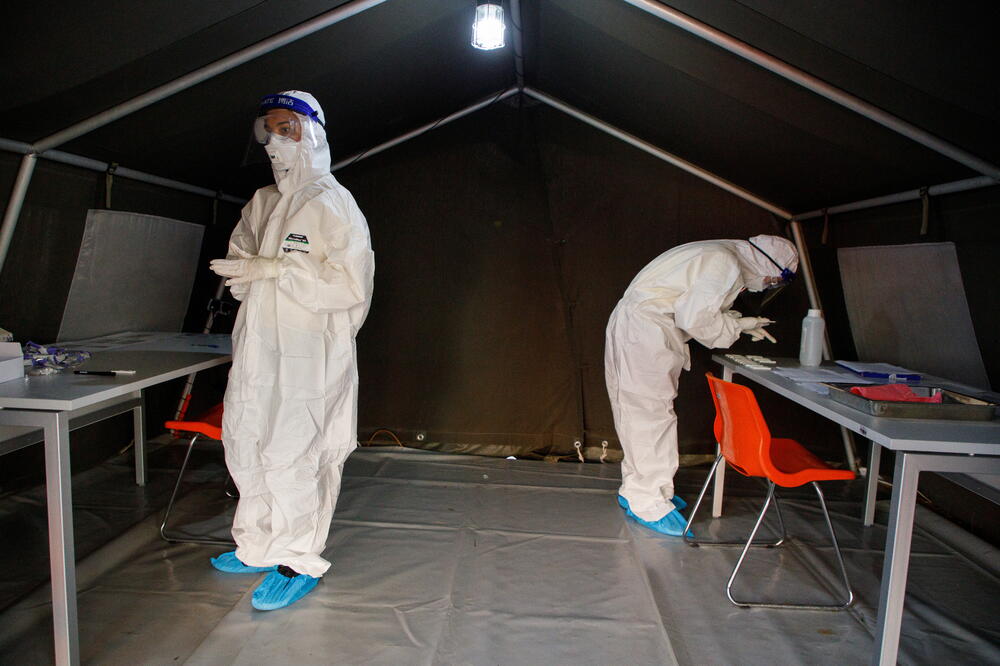 Medicinski radnici u Zagrebu, Foto: Reuters