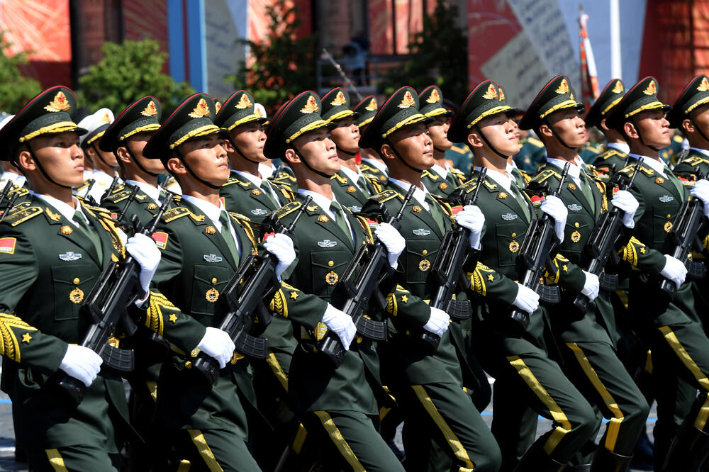 Pripadnici Kineske narodne oslobodilačke armije na vojnoj paradi u Moskvi, Foto: Reuters