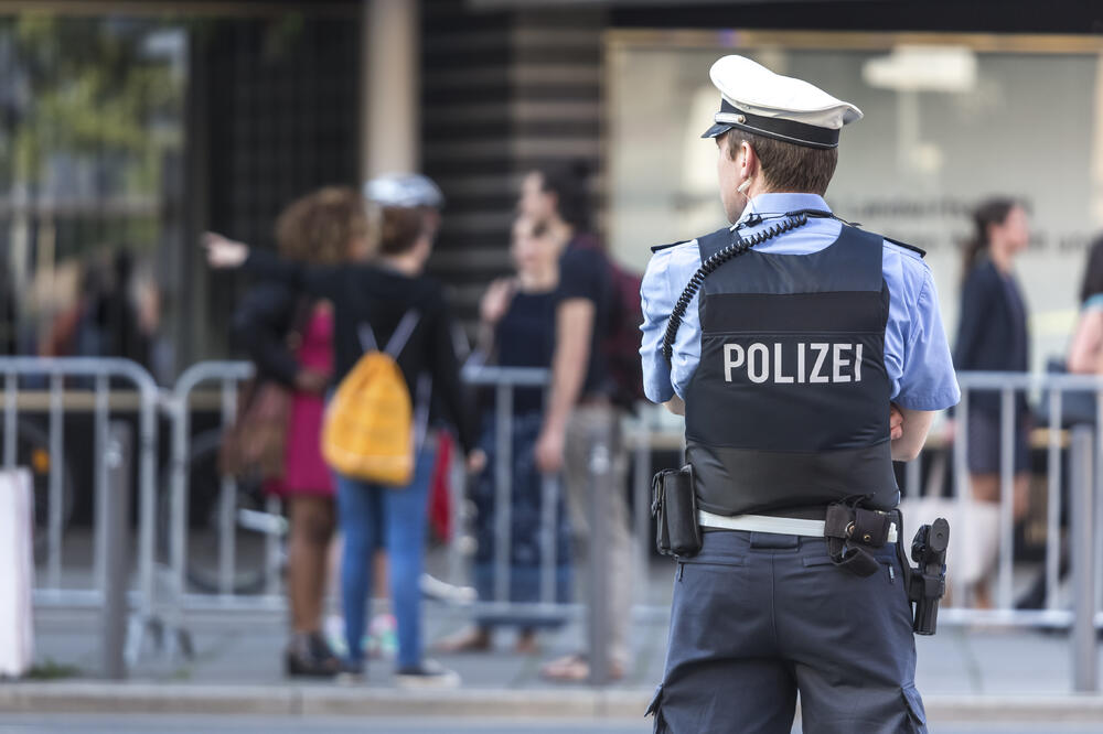 Njemačka policija pretresala prostorije organizacija, Foto: Shutterstock