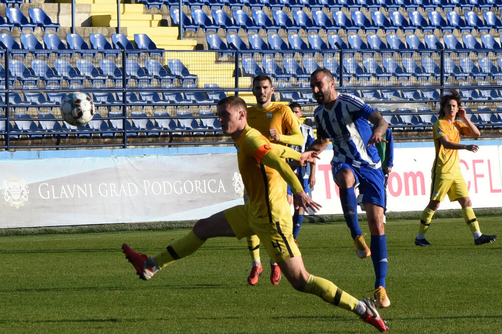 Miloš Raičković kao da se pretplatio na evro-golove, Foto: Luka Zeković