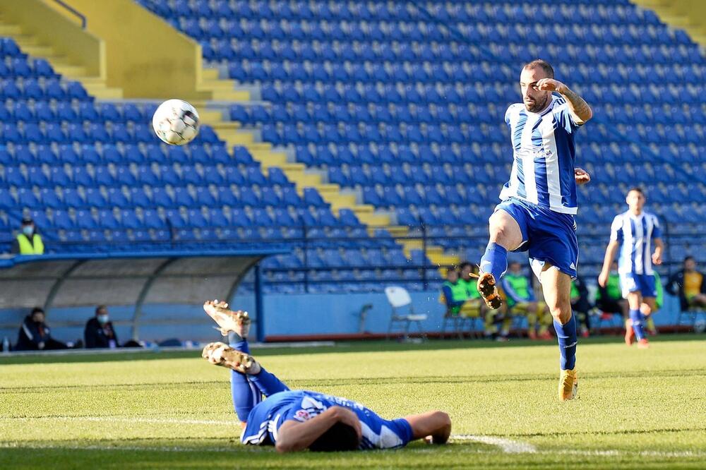 Raičković postiže novi efektan gol za Budućnost, Foto: FK Budućnost
