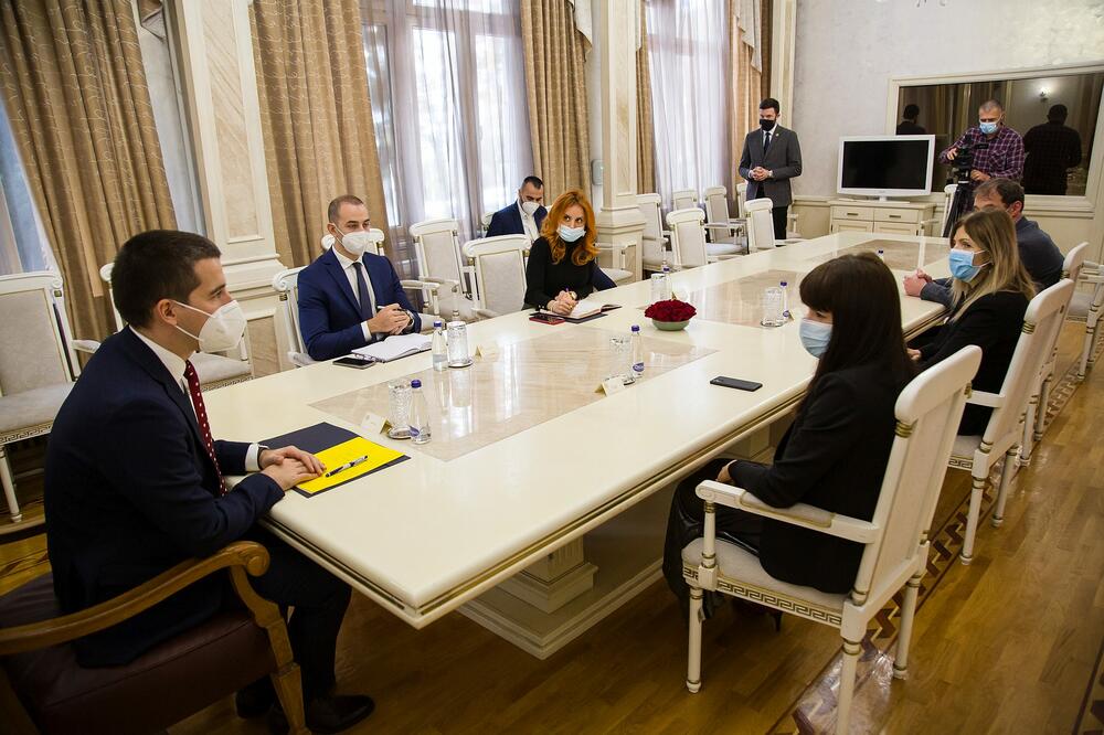 Bečić sa predstavnicima SDMCG, Foto: Skupština Crne Gore