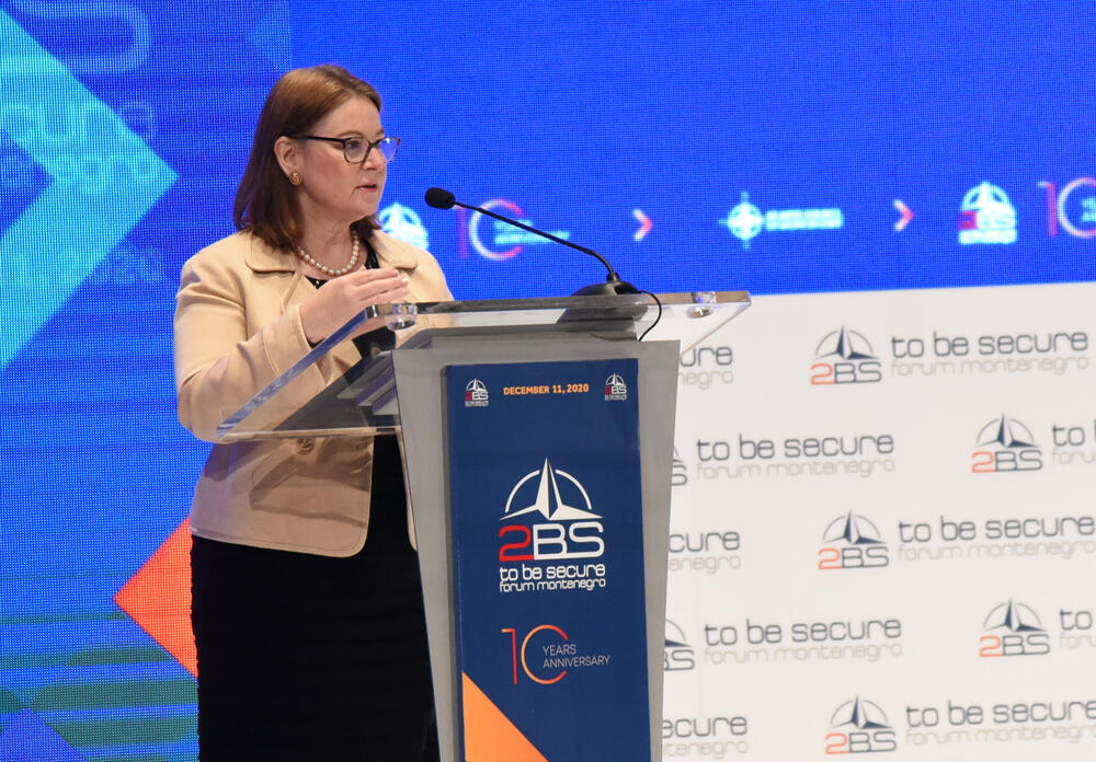 <p>Predsjednik Skupštine Aleksa Bečić kazao je da su Sporazumom koji su potpisale koalicije na vlasti potvrdili da nemaju namjeru da mijenjaju spoljno-politički kurs zemlje</p>