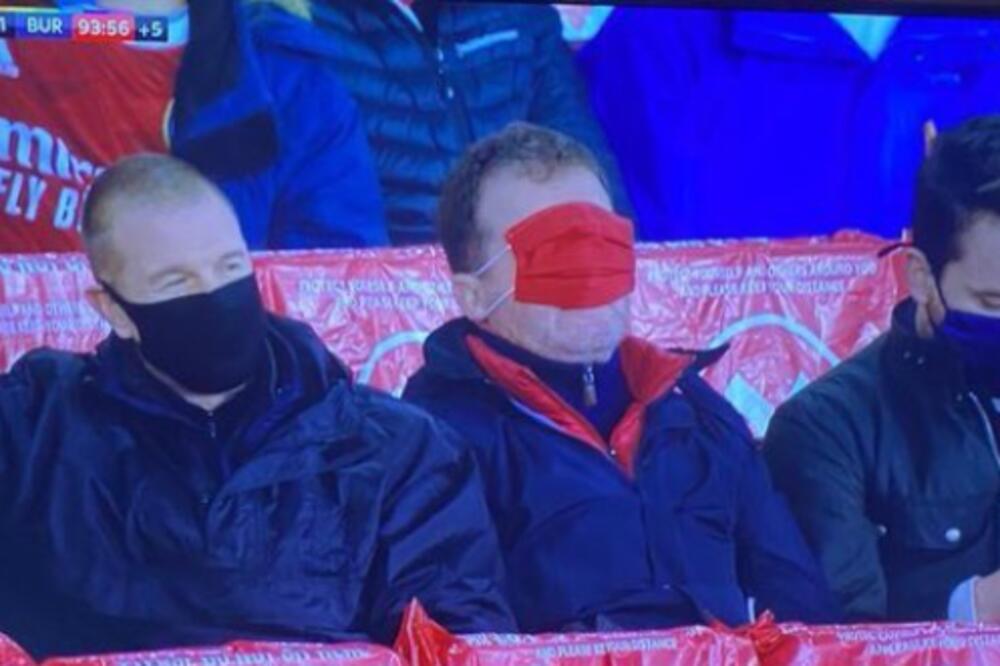 Sa sinoćnjeg meča Arsenala, Foto: Twitter