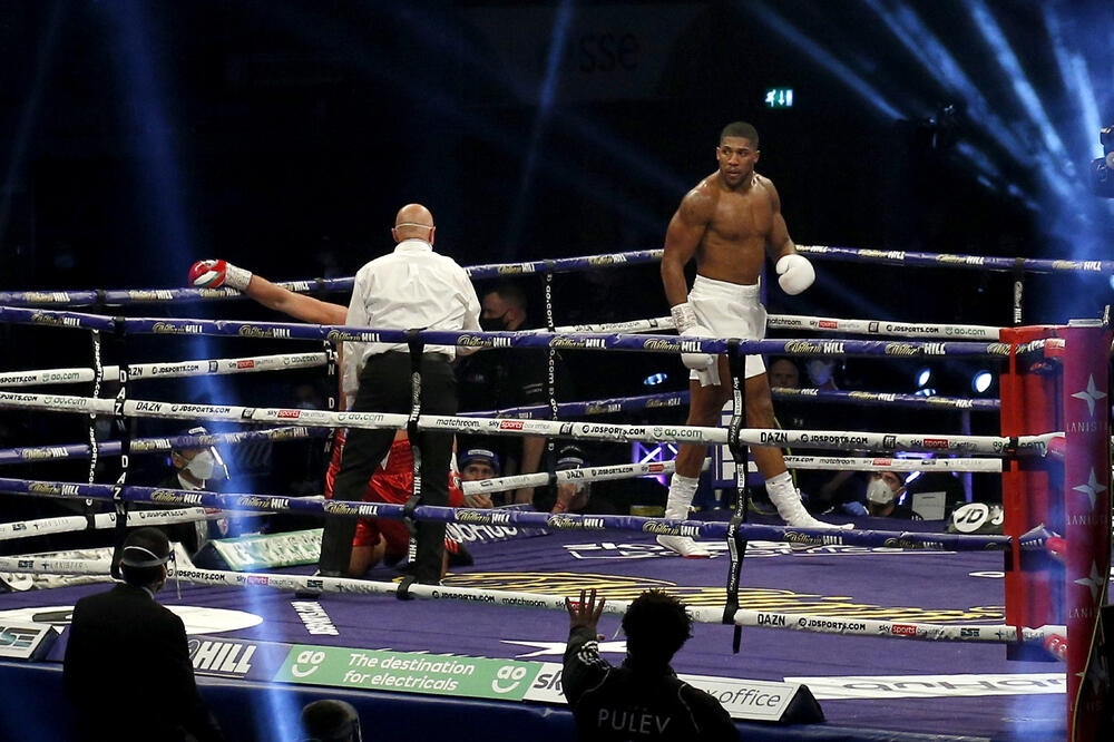 Džošua na meču sa Pulevom, Foto: Reuters