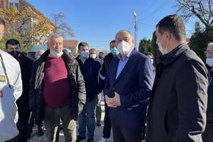 Simović obećao pomoć mještanima Humaca i Željezare oko...