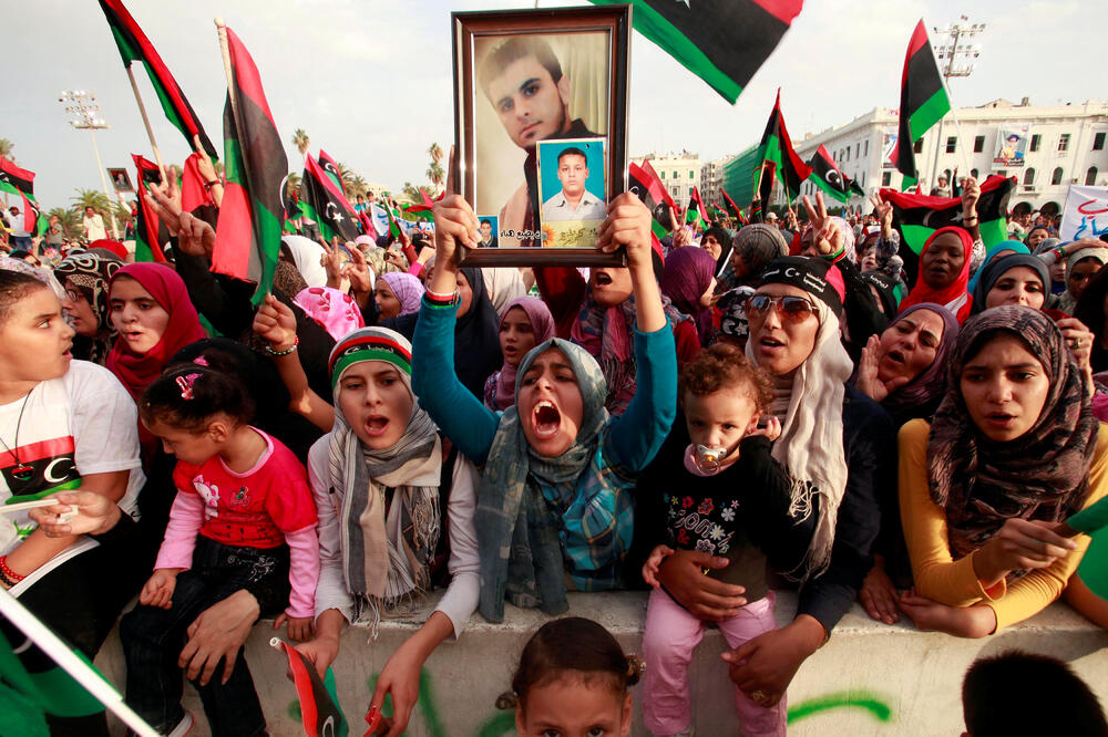 Libijci slave slobodu u Tripoliju 23. oktobra 2011., Foto: Reuters