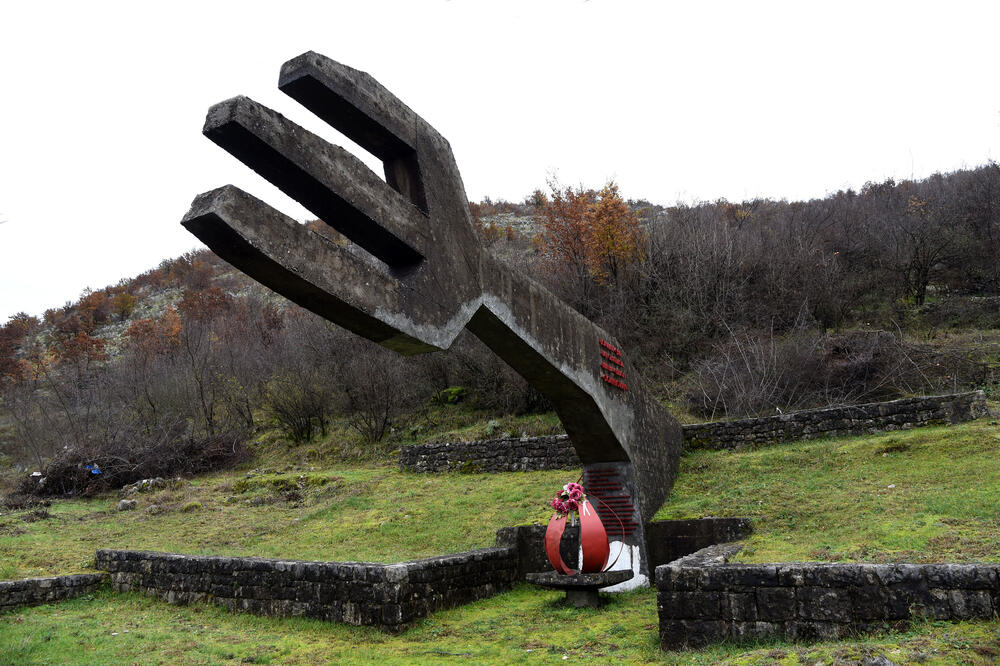 Otkriven 19. decembra 1961: Spomenik pod Veljim brdom, Foto: Luka Zeković