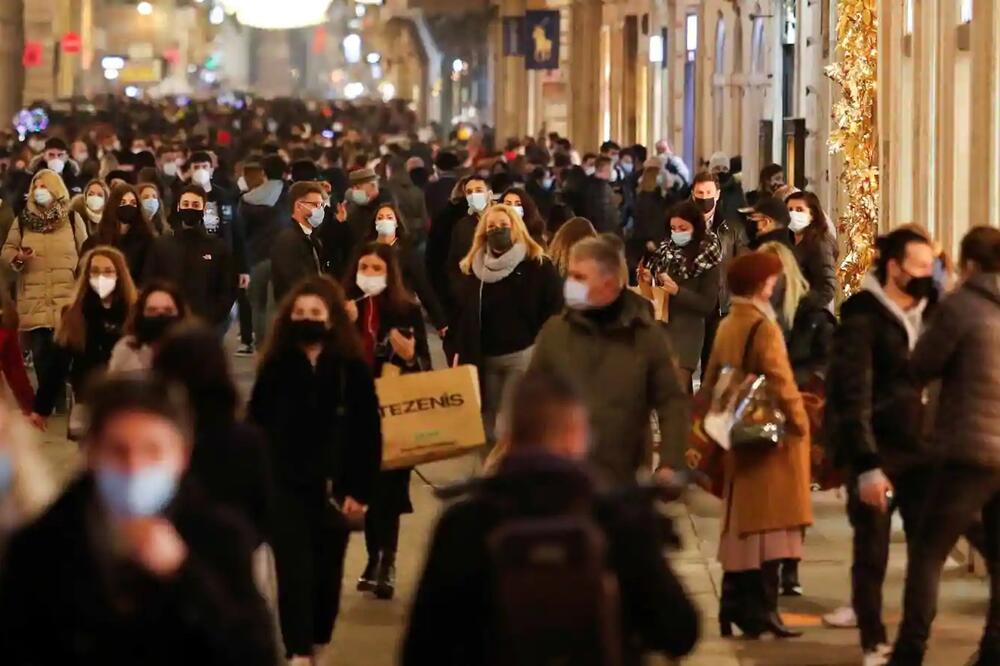 Jedna od rimskih ulica u nedjelju, Foto: Reuters