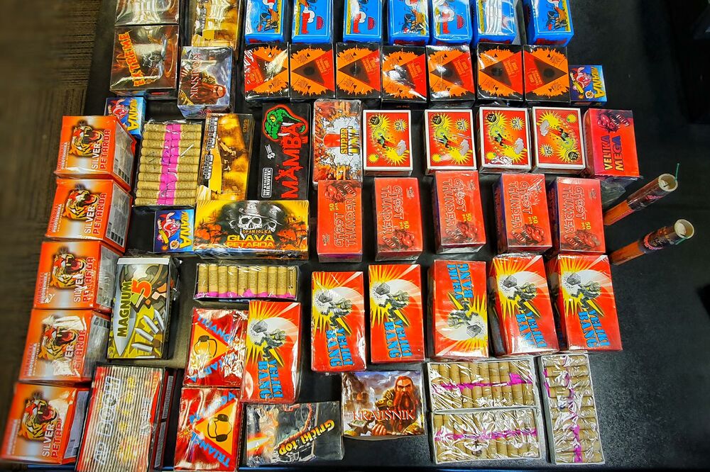 Zaplijenjene petarde, Foto: up