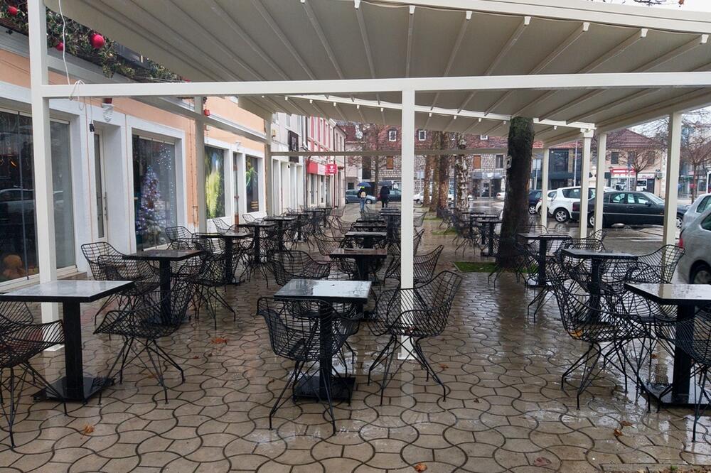 Zatvoreni kafići u Nikšiću, Foto: Svetlana Mandić