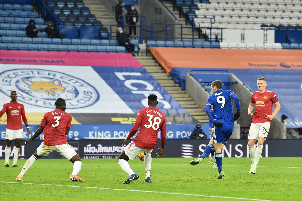 Džejmi Vardi postiže gol za 2:2, Foto: REUTERS