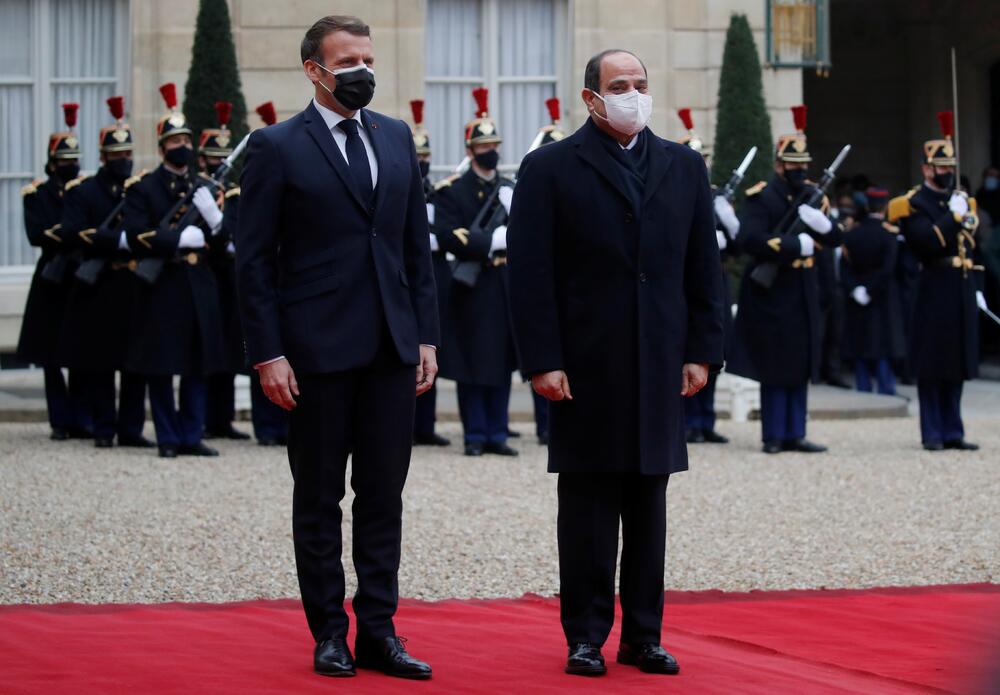Crveni tepih za Sisija: Makron sa egipatskim predsjednikom u Parizu