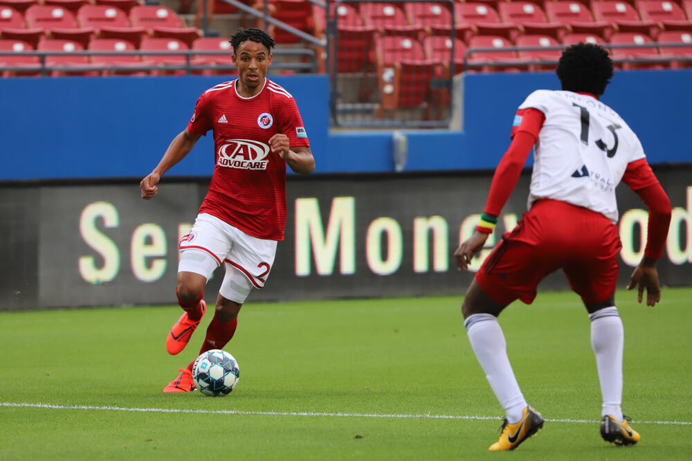 Rejnolds je još jedan američki biser, Foto: dallasnews.com