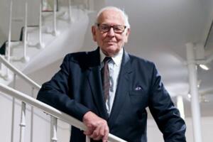 Preminuo Pjer Karden: Vjerovao je da uspjeh zavisi od volje