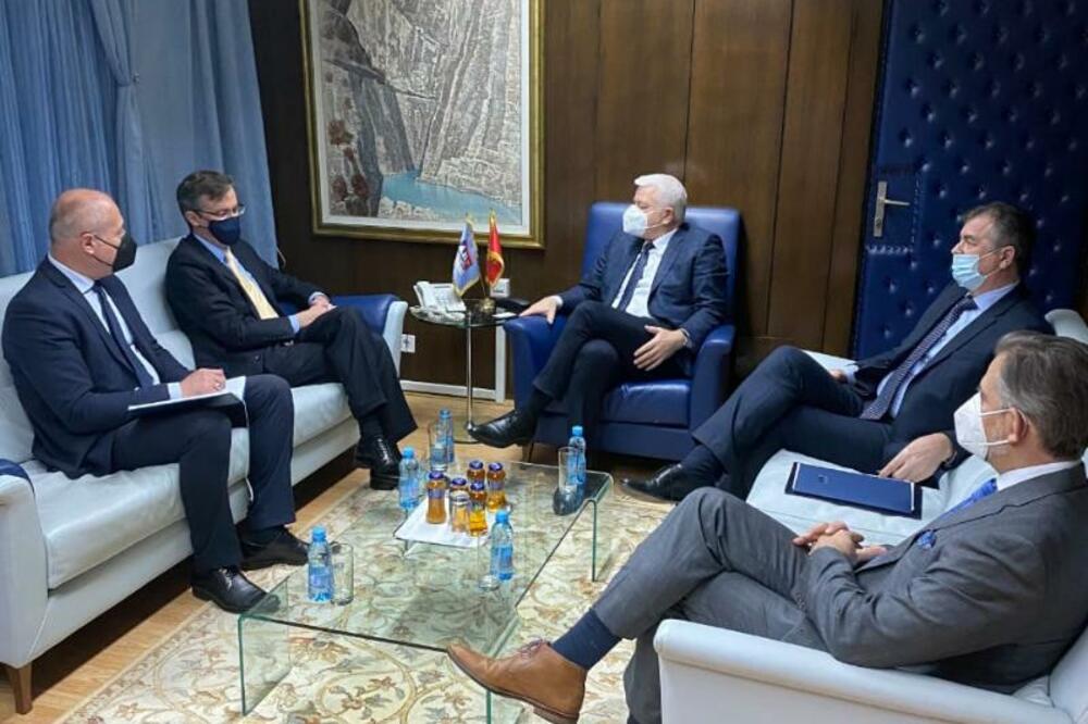 Sa sastanka, Foto: DPS