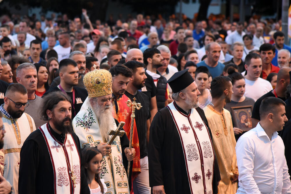 “Ne damo svetinje”: protest zbog oduzimanja crkvene imovine, Foto: Luka Zeković