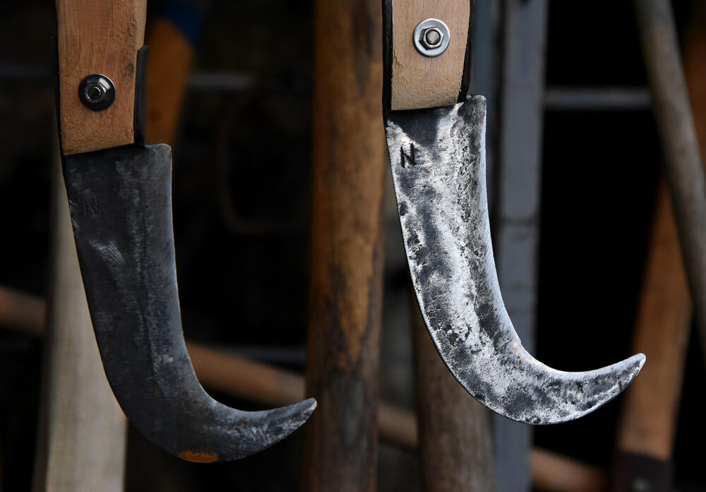 <p>Staropodgoričanin Nijazim Alković ni u sedmoj deceniji ne odustaje od zanata predaka, a raduje se što će mu se uskoro i sin pridružiti</p>