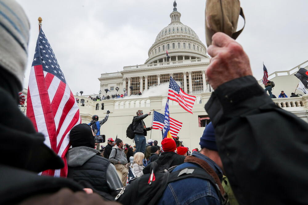Sa protesta ispred Kapitola, Foto: Reuters