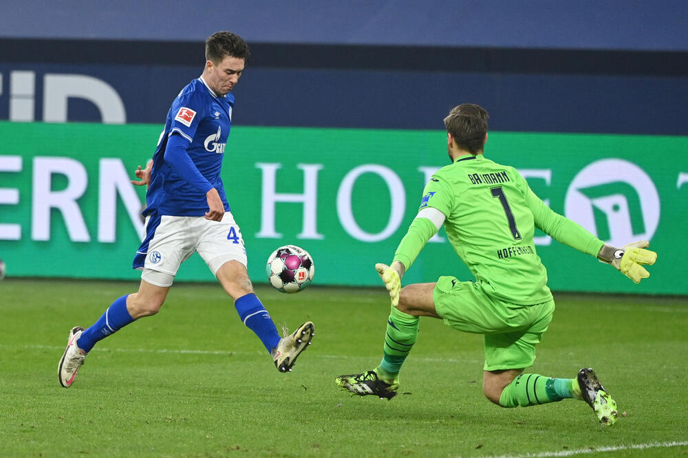 Hop je u 42.  minutu najavio izlazak iz krize, Foto: Reuters