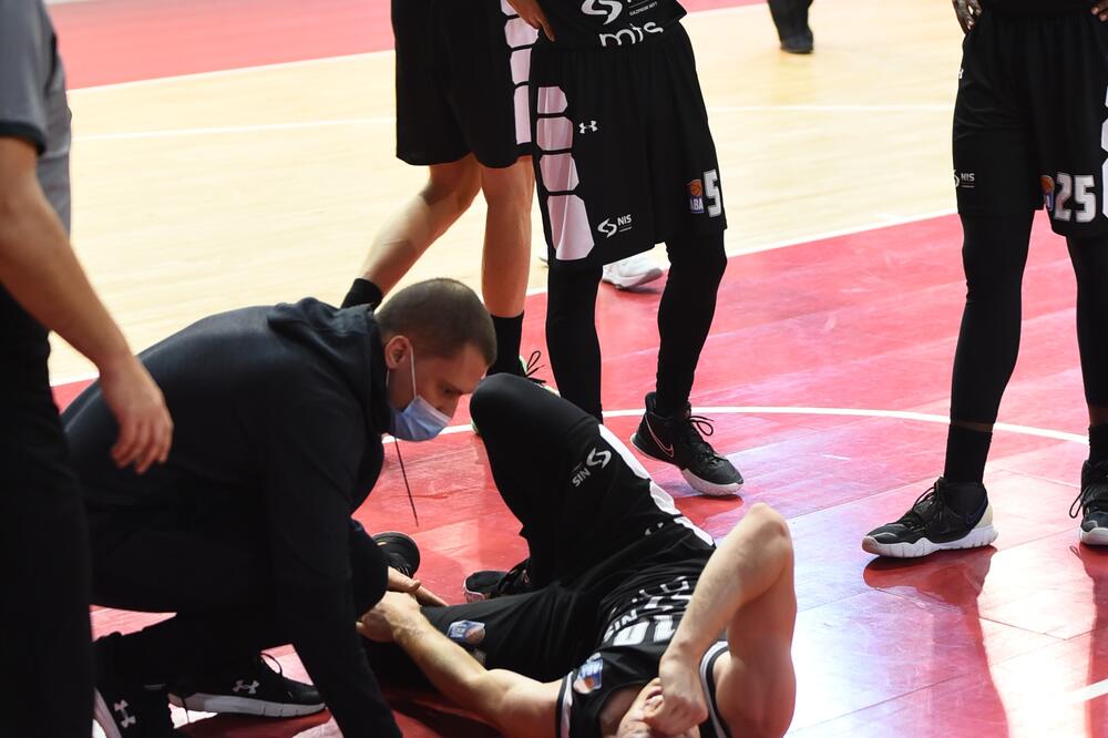 Povreda Ognjena Jaramaza, Foto: Borac/Dušan Radišić