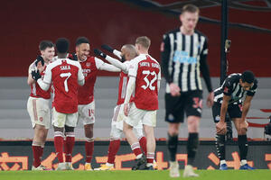 Arsenal nakon produžetaka eliminisao Njukasl
