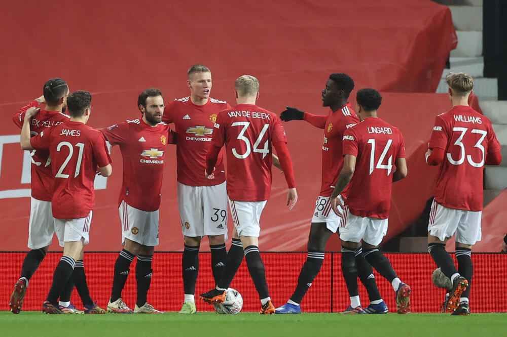 Fudbaleri Junajteda na večerašnjem meču, Foto: Reuters