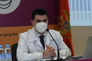 Galić: Pandemiju nećemo zaustaviti performansima, protivim se...