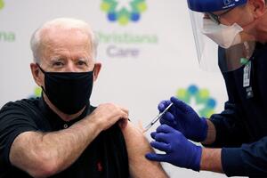 Bajden primio drugu dozu vakcine protiv koronavirusa