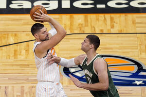 Vučević dobar protiv Milvokija, treći uzastopni poraz Orlanda