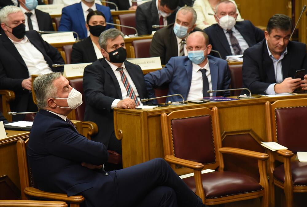Dok su bili opozicija tražili provjeru imovine, predlog PzP i sada u Skupštini: Đukanović sa novom većinom 