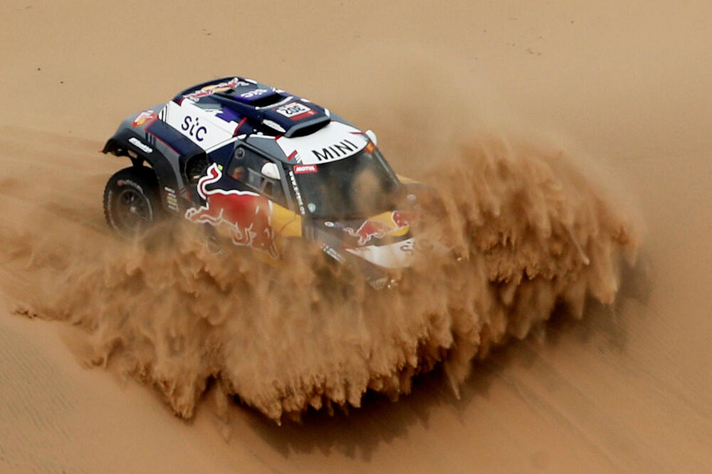 Peterhansel u svom automobilu, Foto: Reuters