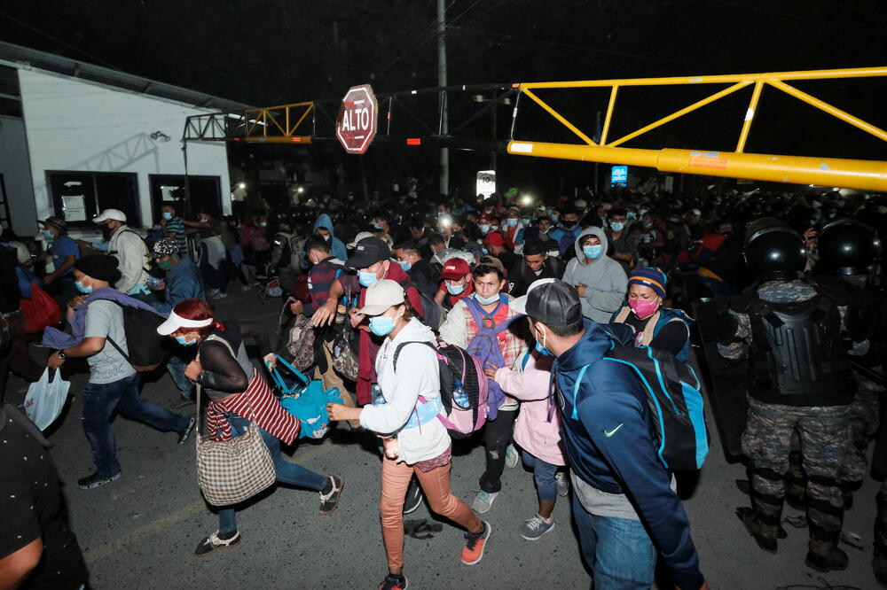 Migranti iz Hondruasa idu prema Sjedinjenim Američkim državama, Foto: REUTERS