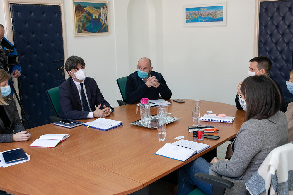 Sa potpisivanja ugovora, Foto: Regionalni vodovod